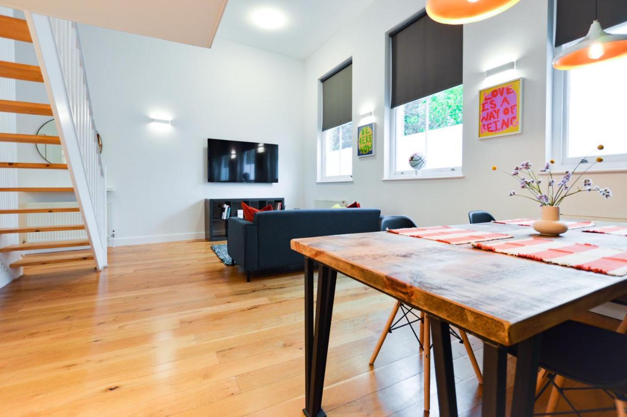 Spacious West Hampstead Apartment With Mezzanine Bedroom By Concept Apartments Londres Exterior foto